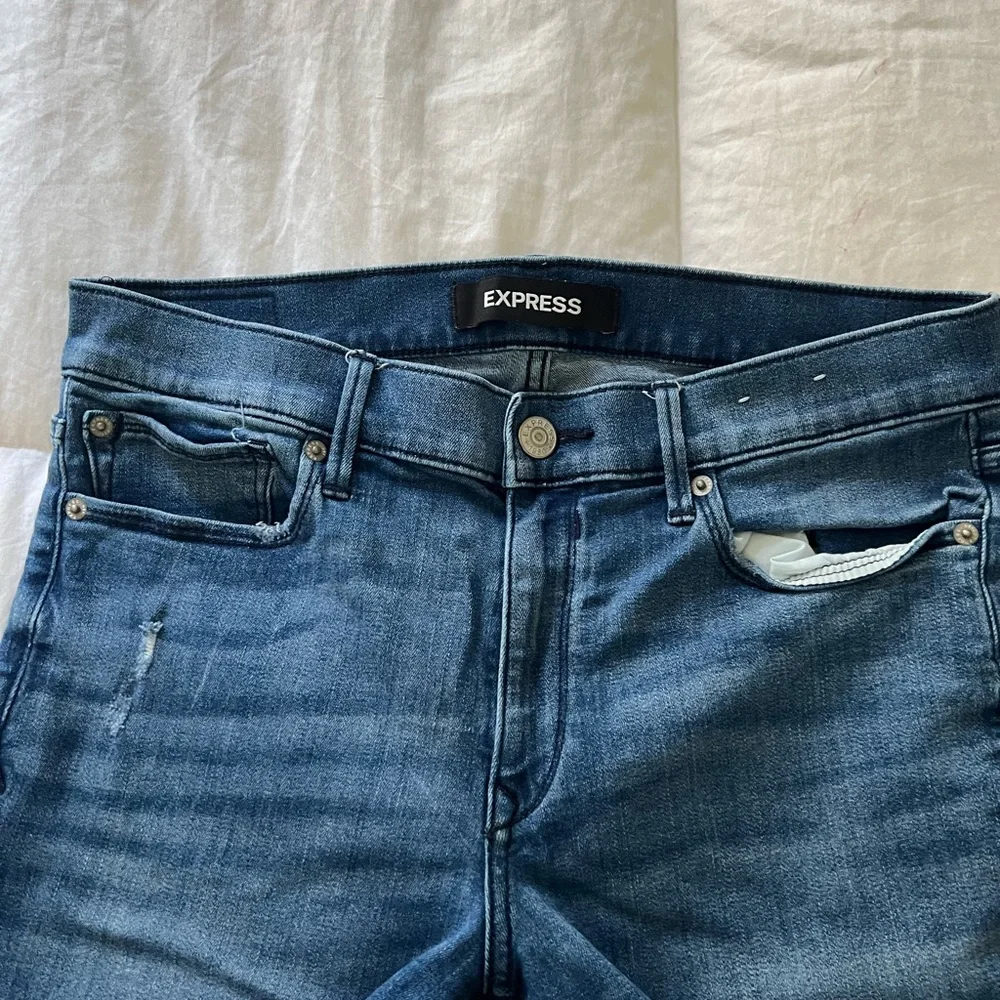 Express Jeans - Picture 2 of 4